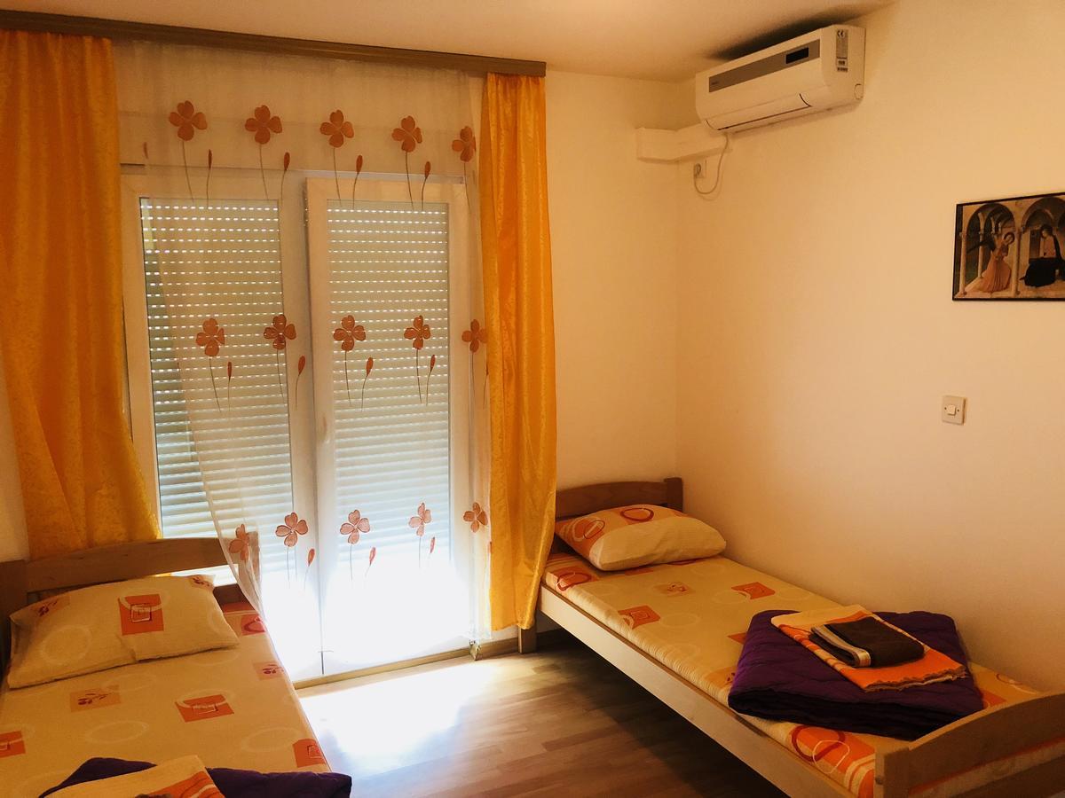 Villa Polonia Mostar Bagian luar foto